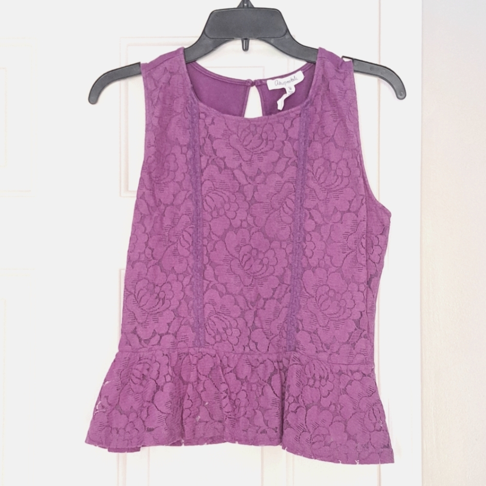 Aeropostale Lace Floral Peplum Purple Summer Vacation Top. Size M.